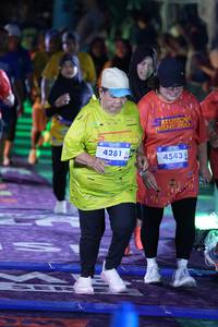 BIB: 4281, 4543
                            <button type="button" onclick="openModal(26232250)" class="btn btn-primary btn-sm float-right btn-popup" data-toggle="modal" data-target=".modal-high-quality">
                        <i class="fas fa-shopping-cart"></i> Add to Cart
                    </button>
                                            <button type="button" onclick="isThisMe(26232250, true)" class="btn btn-success btn-sm float-right btn-popup btn-isme hidden" data-toggle="tooltip" data-placement="bottom" title="นี่คือรูปของคุณใช่ไหม คลิกที่นี่เพื่อเอาเข้าอัลบั้ม">
                        <i class="fas fa-plus"></i> Add to album
                    </button>
                    <button type="button" onclick="isThisMe(26232250, false)" class="btn btn-warning btn-sm float-right btn-popup btn-isnotme hidden">
                        <i class="fas fa-ban"></i> Remove from album
                    </button>